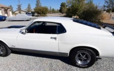Unknown-Mustang-1970-WhiteBlack-22