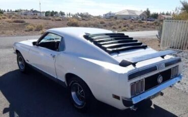 Unknown-Mustang-1970-WhiteBlack-3