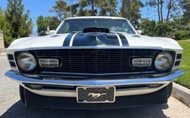 Unknown-Mustang-1970-WhiteBlack-8