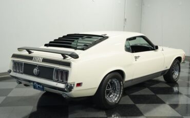 Unknown-Mustang-1970-Wimbledon-White-Black-12