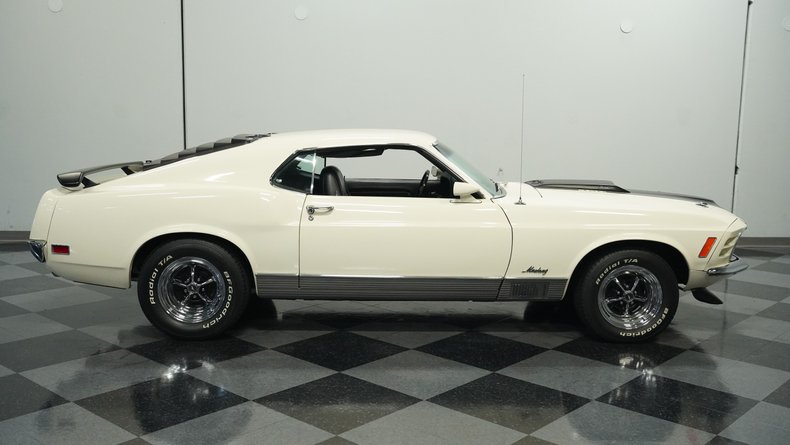 Unknown-Mustang-1970-Wimbledon-White-Black-16
