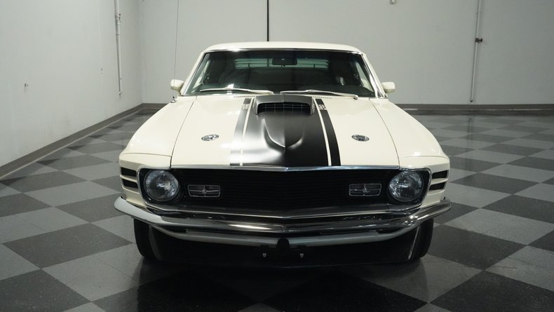 Unknown-Mustang-1970-Wimbledon-White-Black-19