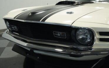 Unknown-Mustang-1970-Wimbledon-White-Black-21