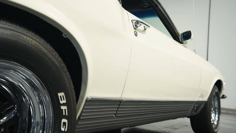 Unknown-Mustang-1970-Wimbledon-White-Black-28