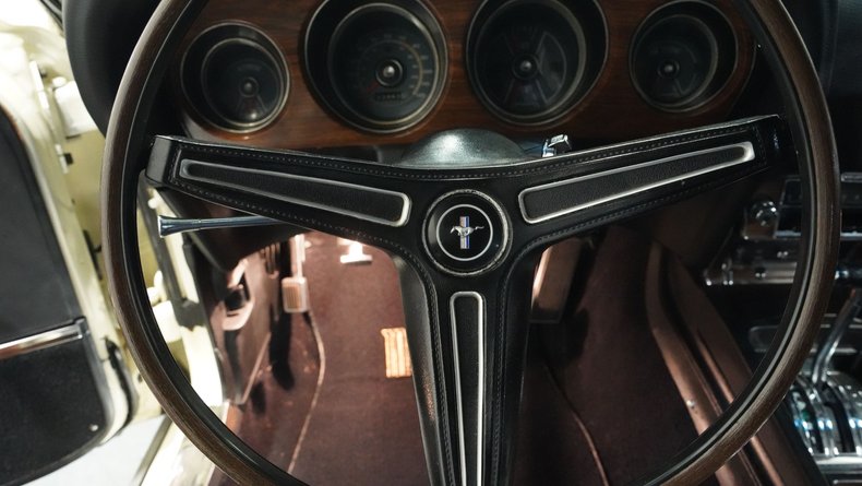 Unknown-Mustang-1970-Wimbledon-White-Black-38