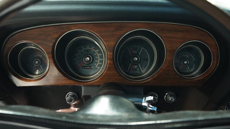 Unknown-Mustang-1970-Wimbledon-White-Black-39
