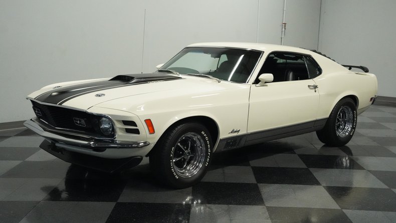 Unknown-Mustang-1970-Wimbledon-White-Black-7