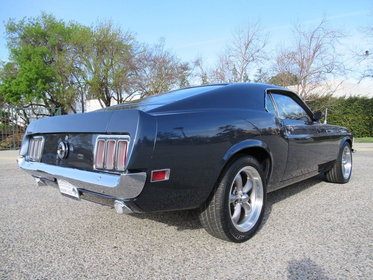 Unknown-Mustang-1970-Yachting-Blue-Meta-Black-2
