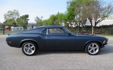 Unknown-Mustang-1970-Yachting-Blue-Meta-Black-4