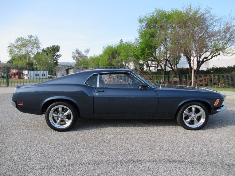 Unknown-Mustang-1970-Yachting-Blue-Meta-Black-4