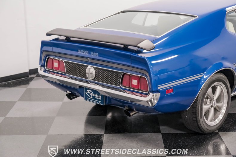 Unknown-Mustang-1971-Bright-Blue-Metallic-White-28