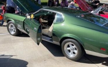 Unknown-Mustang-1971-Dark-GreenSlight-Go-3