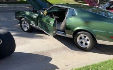 Unknown-Mustang-1971-Dark-GreenSlight-Go-5