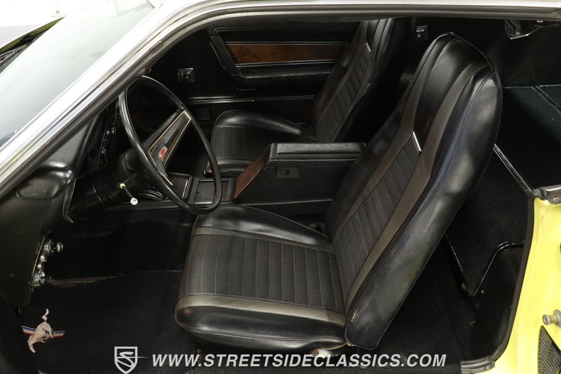 Unknown-Mustang-1971-Grabber-Yellow-Black-1