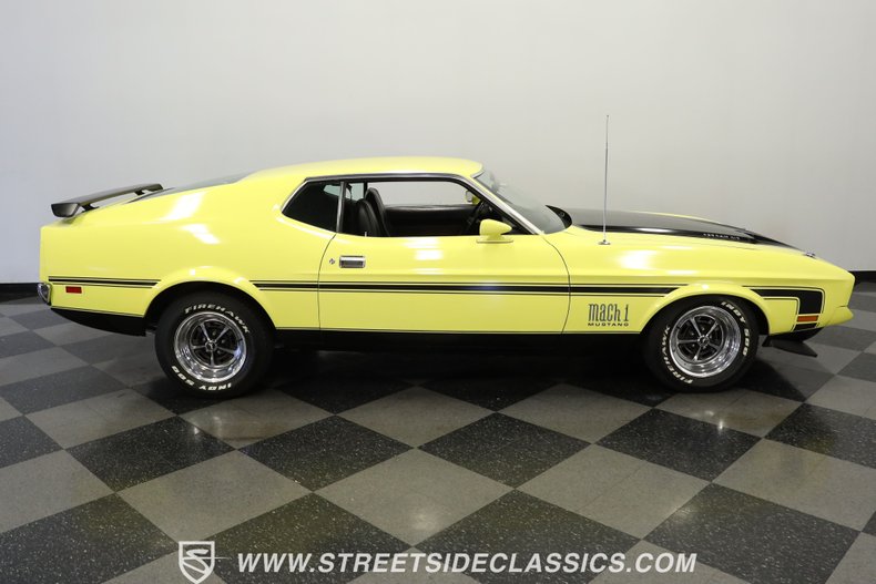 Unknown-Mustang-1971-Grabber-Yellow-Black-10