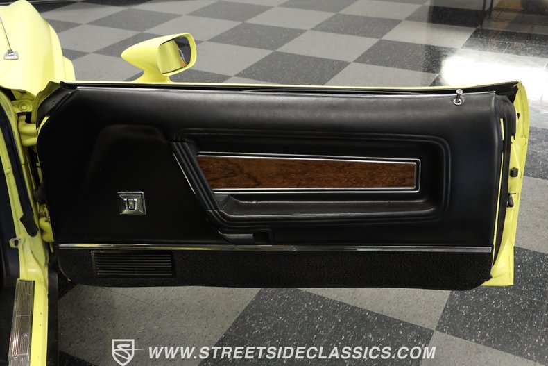 Unknown-Mustang-1971-Grabber-Yellow-Black-45