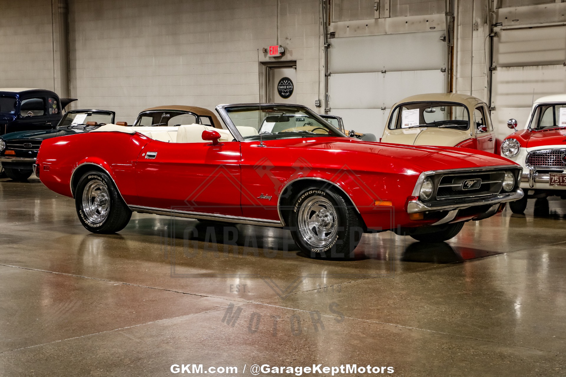 Unknown-Mustang-1971-Red-White-10