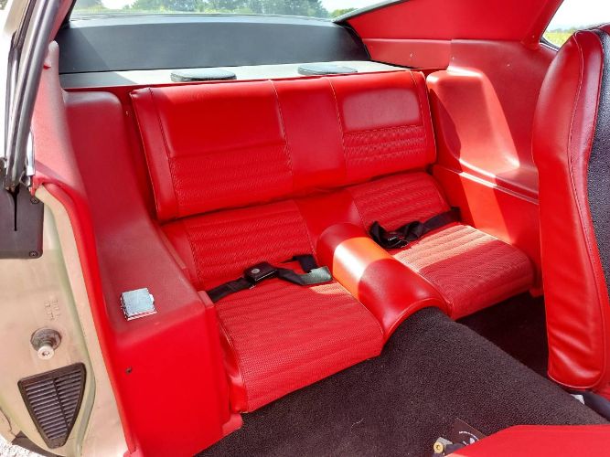 Unknown-Mustang-1971-Silver-Red-10