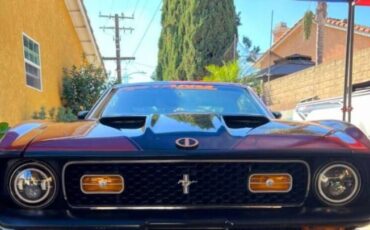 Unknown-Mustang-1972-2-tone-Black-amp-Fire-2-tone-Black-amp-Fire-2