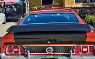 Unknown-Mustang-1972-2-tone-Black-amp-Fire-2-tone-Black-amp-Fire-3
