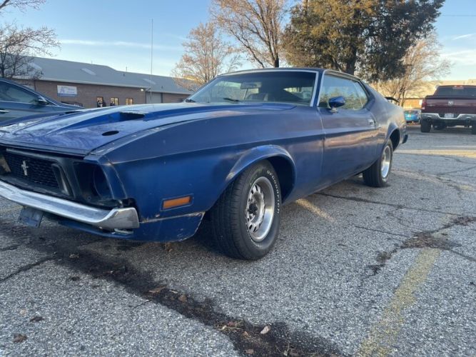 Unknown-Mustang-1972-Blue-2