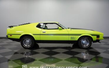 Unknown-Mustang-1972-Bright-Lime-Green-11