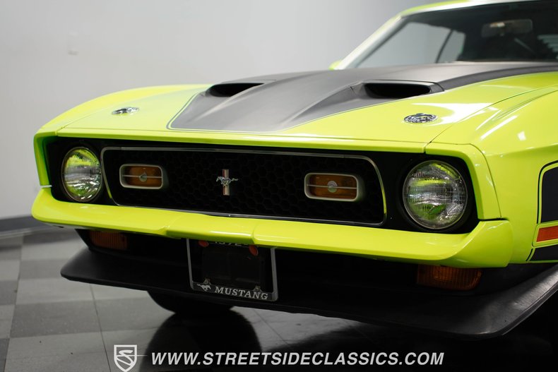 Unknown-Mustang-1972-Bright-Lime-Green-19
