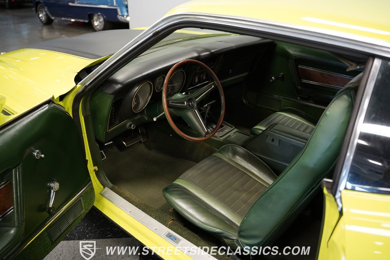 Unknown-Mustang-1972-Bright-Lime-Green-2