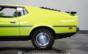 Unknown-Mustang-1972-Bright-Lime-Green-24