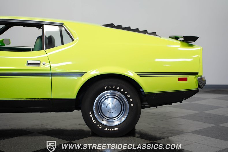 Unknown-Mustang-1972-Bright-Lime-Green-24