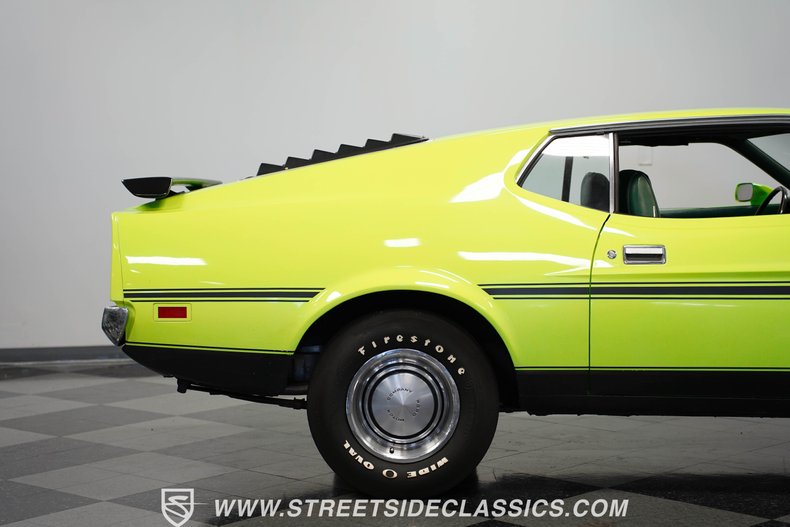 Unknown-Mustang-1972-Bright-Lime-Green-29
