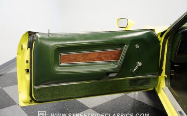 Unknown-Mustang-1972-Bright-Lime-Green-37