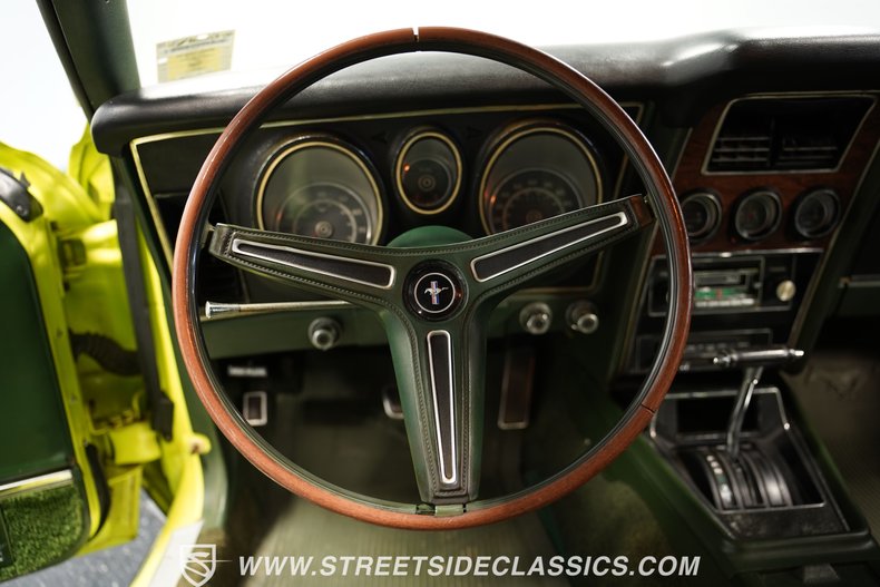 Unknown-Mustang-1972-Bright-Lime-Green-39