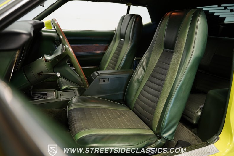 Unknown-Mustang-1972-Bright-Lime-Green-9