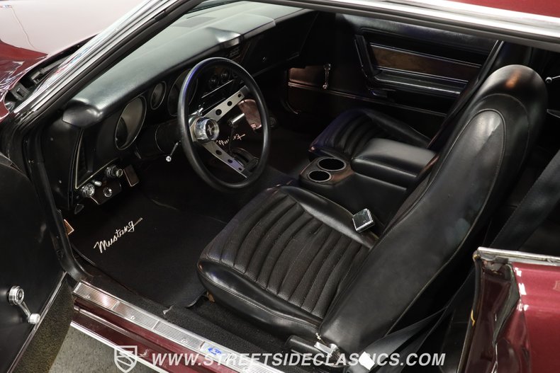 Unknown-Mustang-1972-Burgundy-Metallic-Black-2