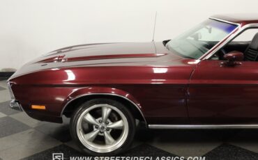 Unknown-Mustang-1972-Burgundy-Metallic-Black-21