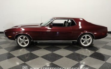 Unknown-Mustang-1972-Burgundy-Metallic-Black