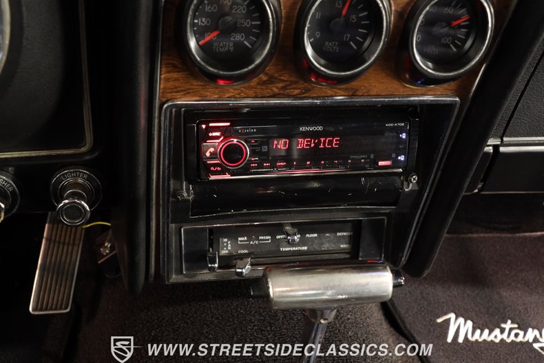 Unknown-Mustang-1972-Burgundy-Metallic-Black-6
