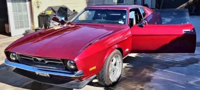 Unknown-Mustang-1972-Red-3