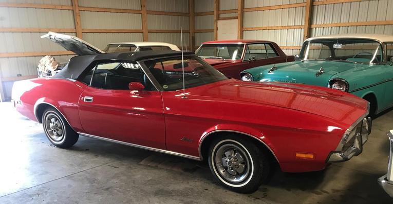 Unknown-Mustang-1972-Red-Black-15