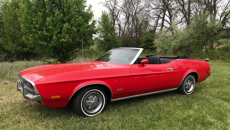 Unknown-Mustang-1972-Red-Black-19