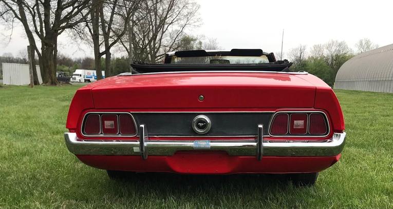 Unknown-Mustang-1972-Red-Black-3