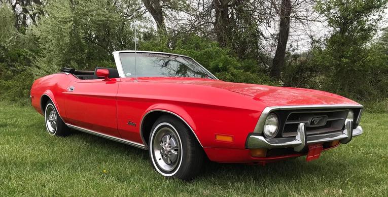 Unknown-Mustang-1972-Red-Black