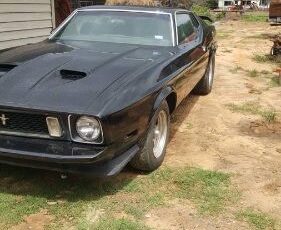 Unknown-Mustang-1973-Black-12
