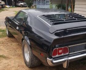 Unknown-Mustang-1973-Black-16