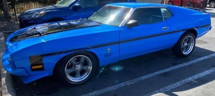 Unknown-Mustang-1973-BlueBlack-Gray-4
