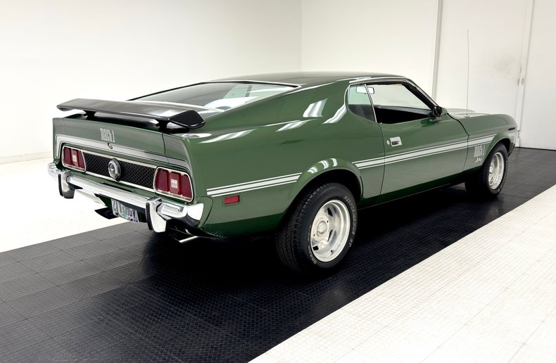 Unknown-Mustang-1973-Ivy-Glow-Black-9
