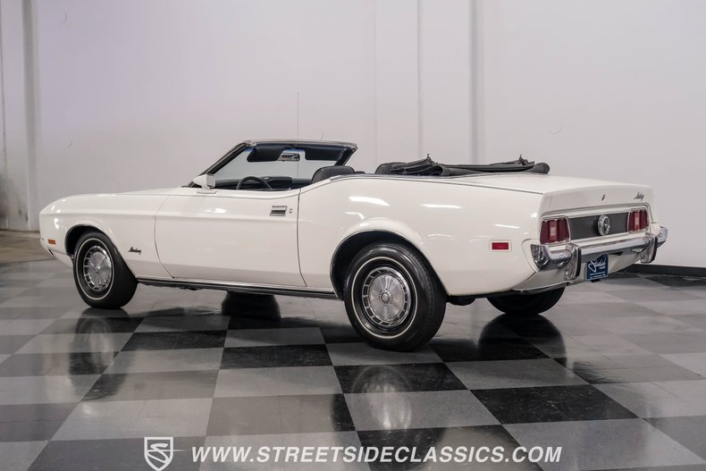 Unknown-Mustang-1973-White-Black-16