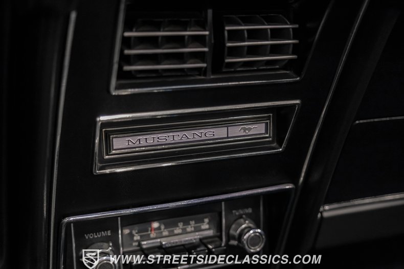 Unknown-Mustang-1973-White-Black-27