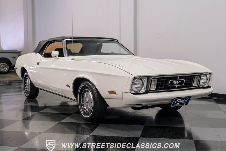 Unknown-Mustang-1973-White-Black-30